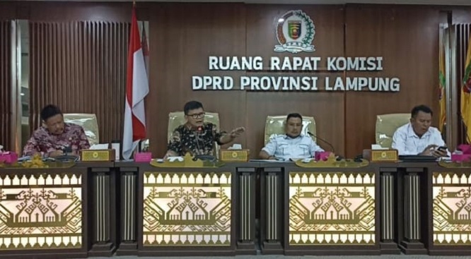 Rapat-dengar-pendapat-bersama-DPRD-Provinsi-Lampung