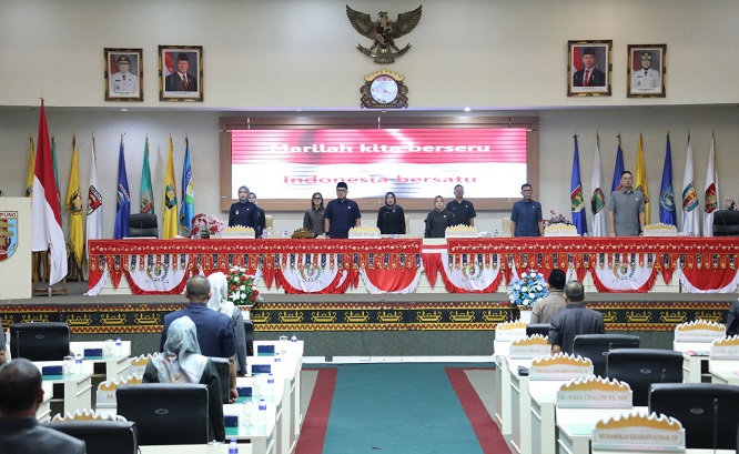 DPRD-Lampung-Rapat-Paripurna-Penyampaian-Raperda